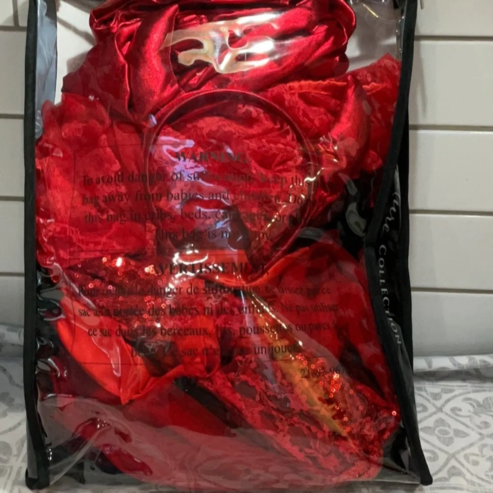 👹 Spirit Devil girl costume size large.